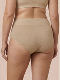 Menstruatie ondergoed apricot, classic brief gedragen van achteren